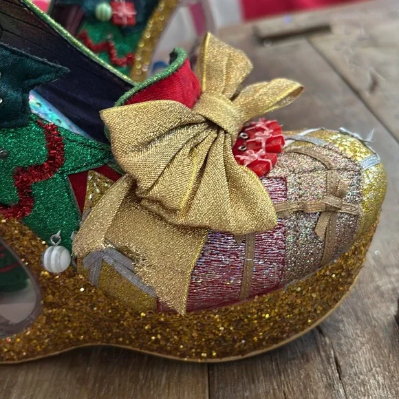 Irregular Choice Santa’s Globe Snowglobe Heels - Never Worn RARE - Picture 10 of 14